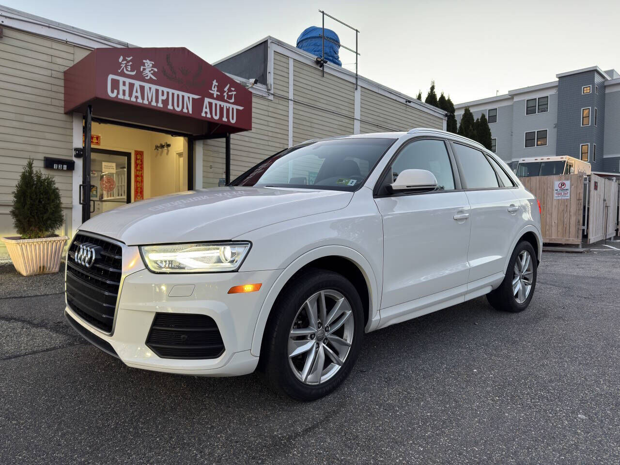 2017 AUDI Q3