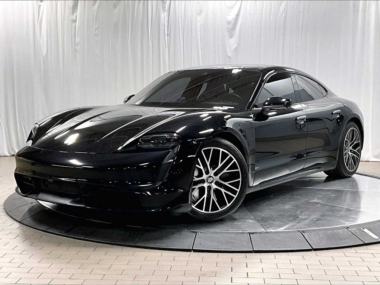2020 PORSCHE Taycan