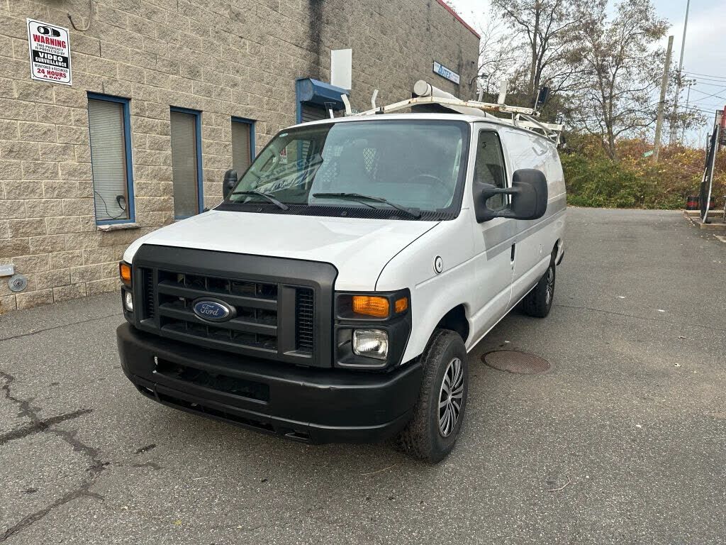 2010 FORD E-250