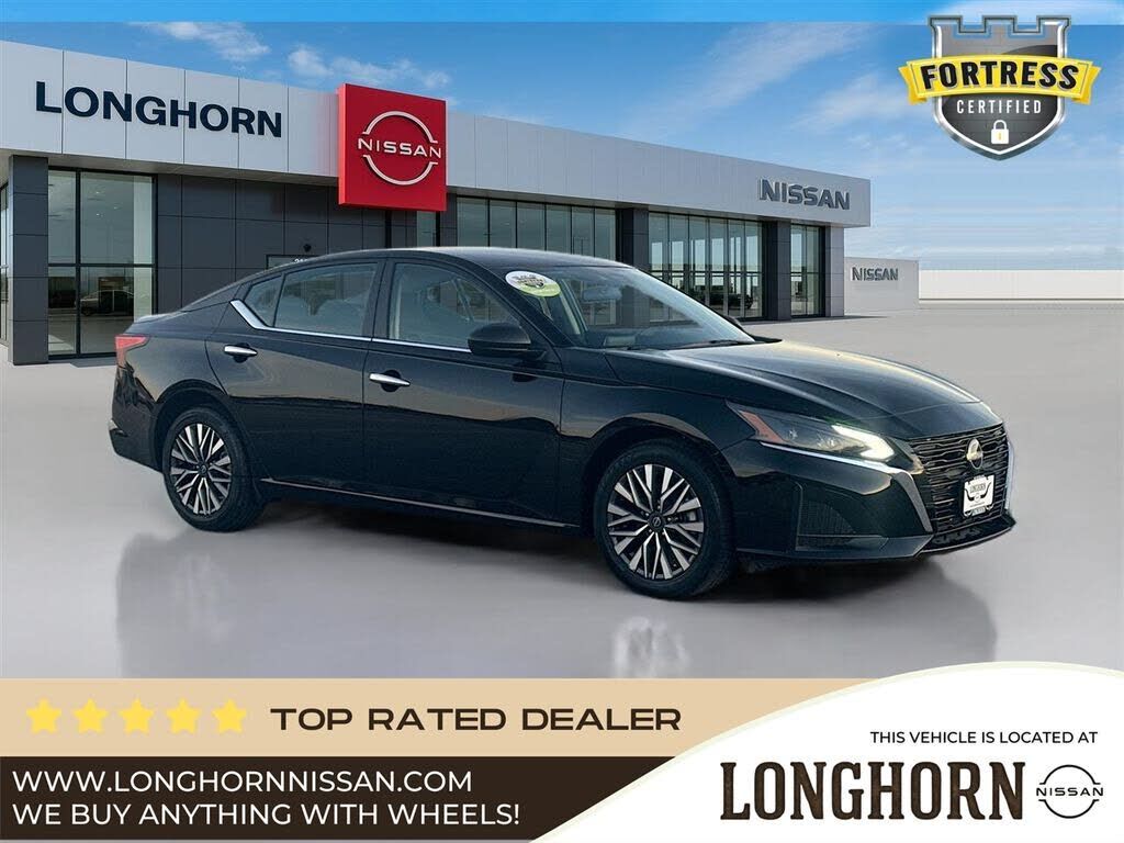 2024 NISSAN Altima