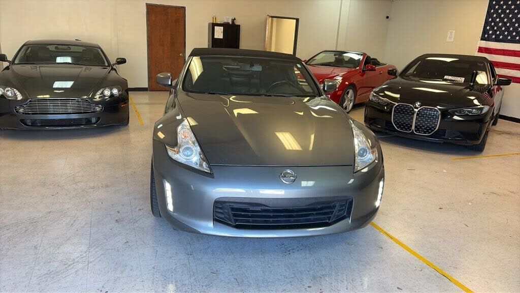 2014 NISSAN 370Z