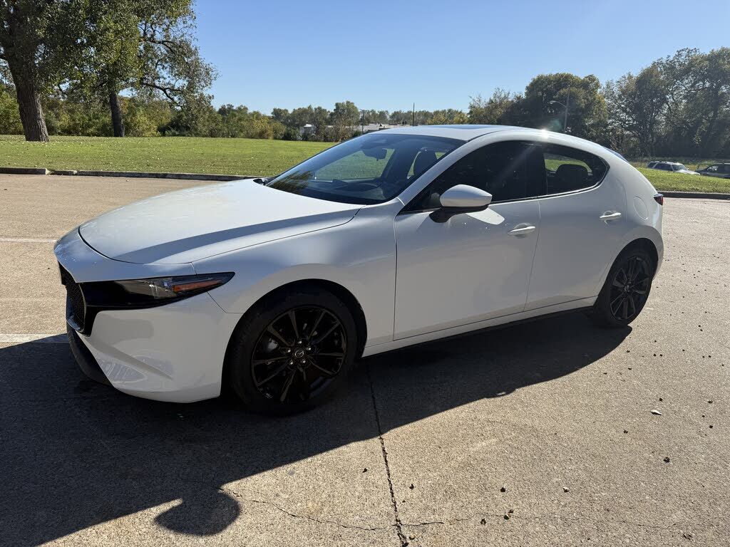 2024 MAZDA Mazda3