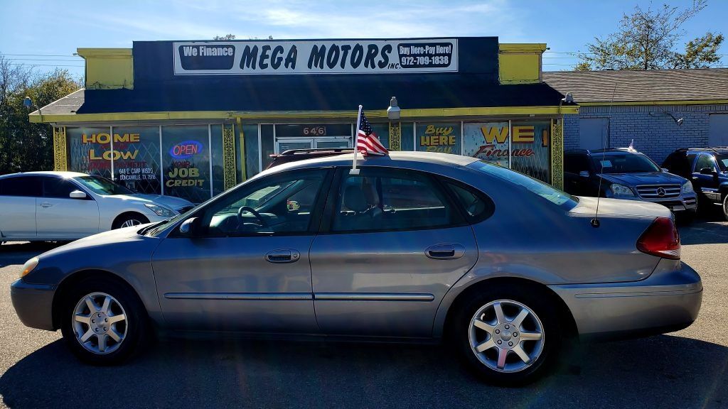 Ford Taurus