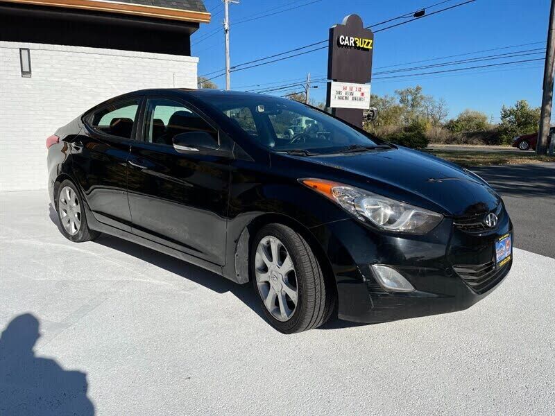 2012 HYUNDAI Elantra