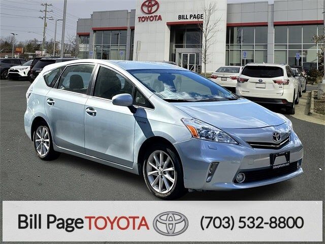 Toyota Prius V