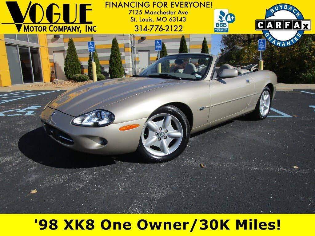 Jaguar XK8