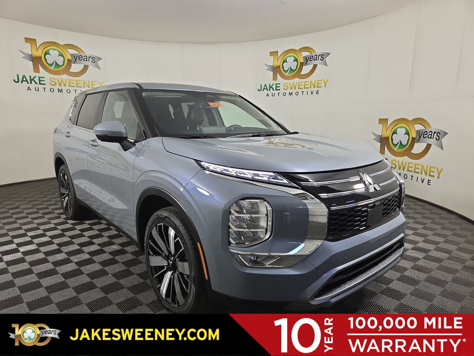 2025 MITSUBISHI Outlander