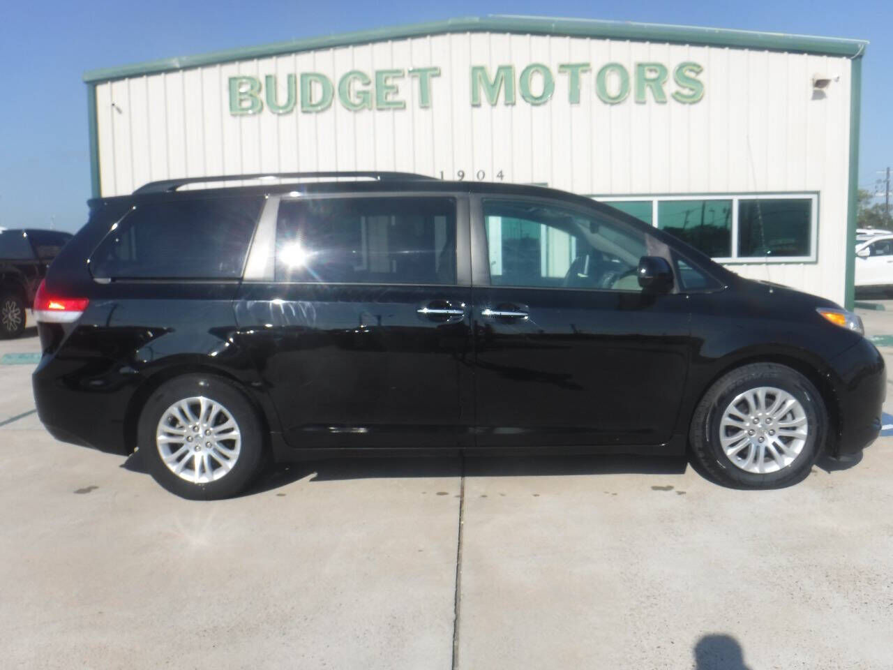 2013 TOYOTA Sienna