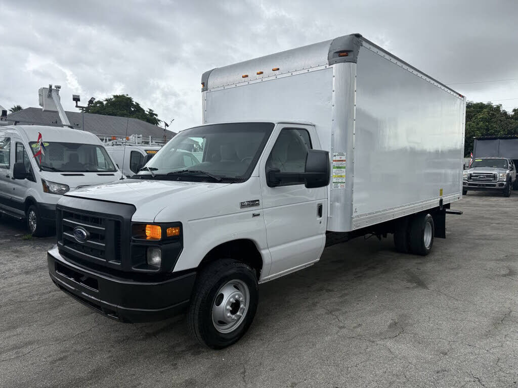 2017 FORD E-350