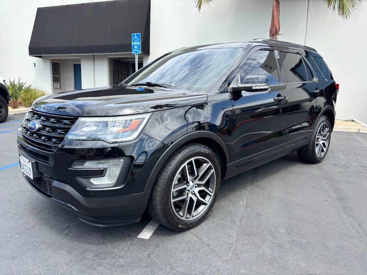 2016 FORD Explorer