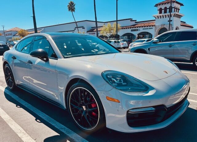 2019 PORSCHE Panamera