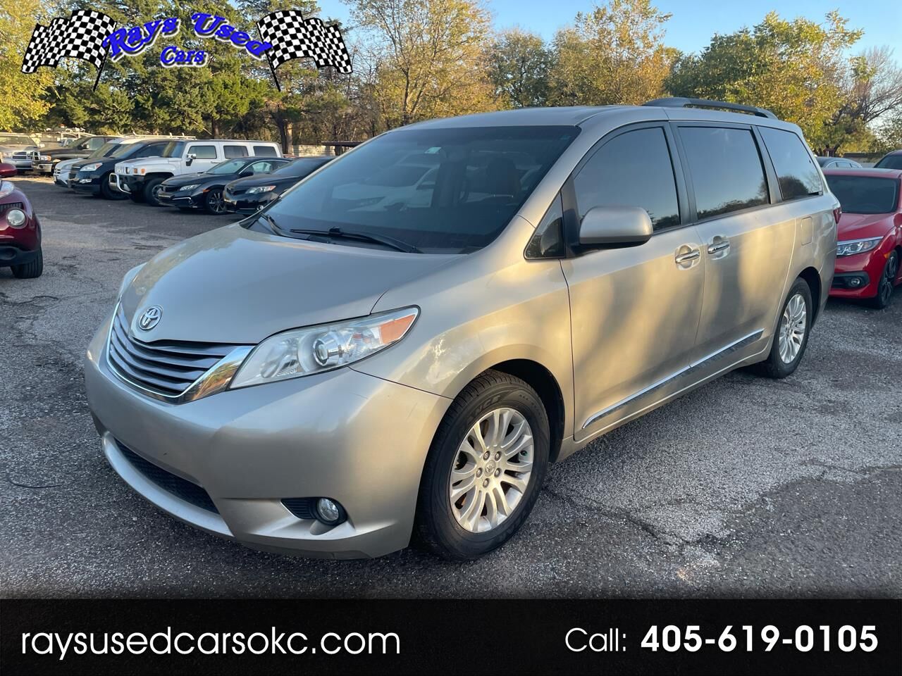 2017 TOYOTA Sienna