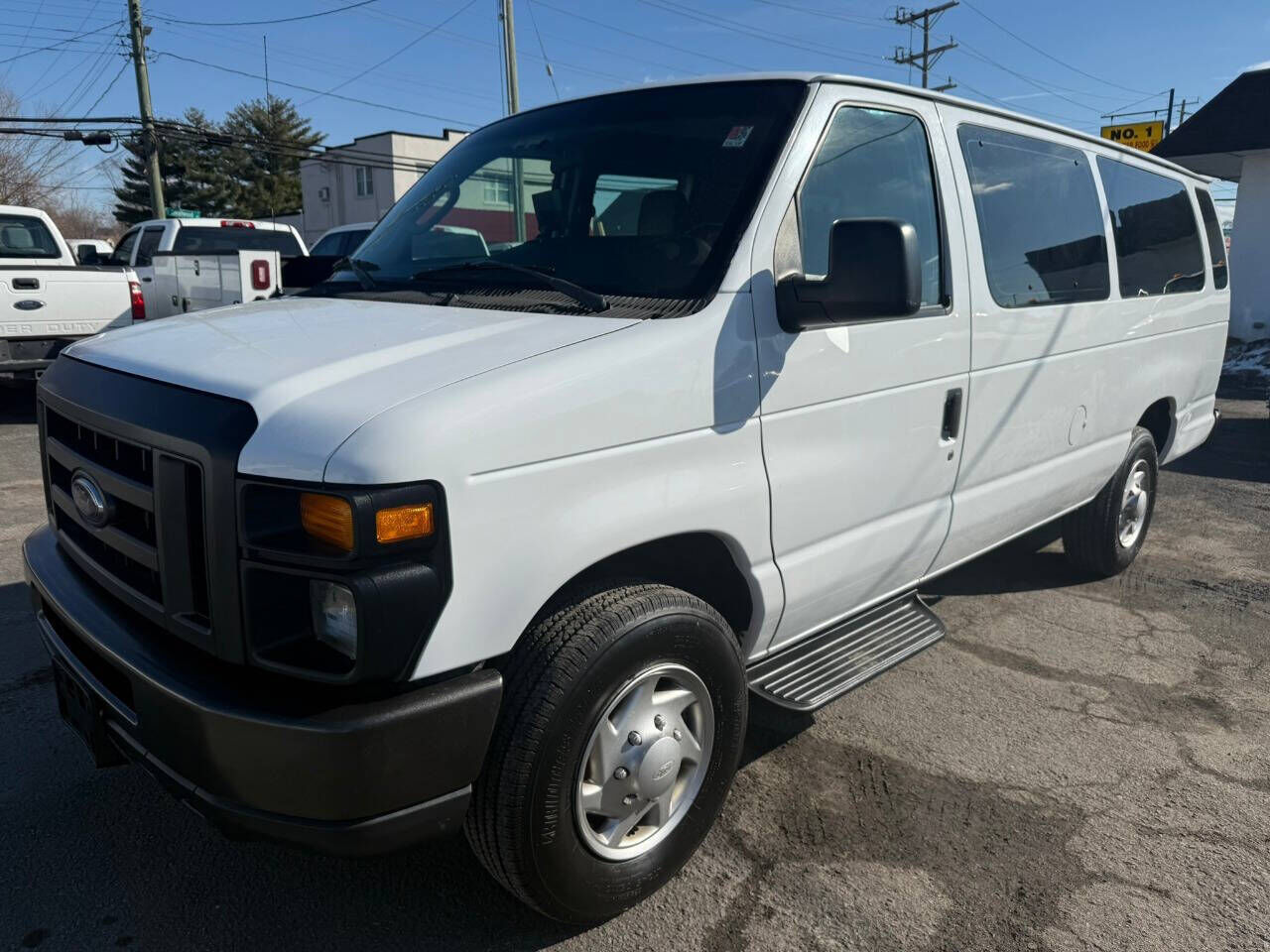 2014 FORD E-350