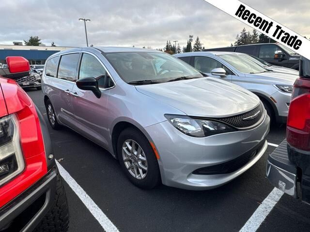 2024 CHRYSLER Voyager