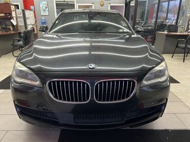 2014 BMW 750Li / ALPINA B7 - License Plate