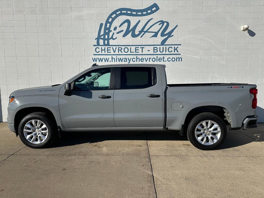 2024 CHEVROLET Silverado