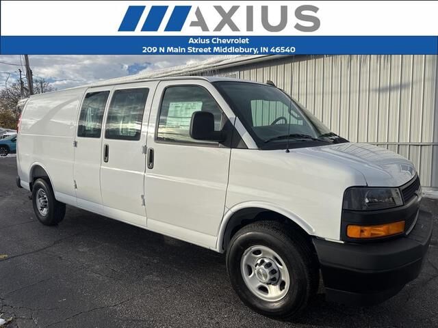 2025 CHEVROLET Express