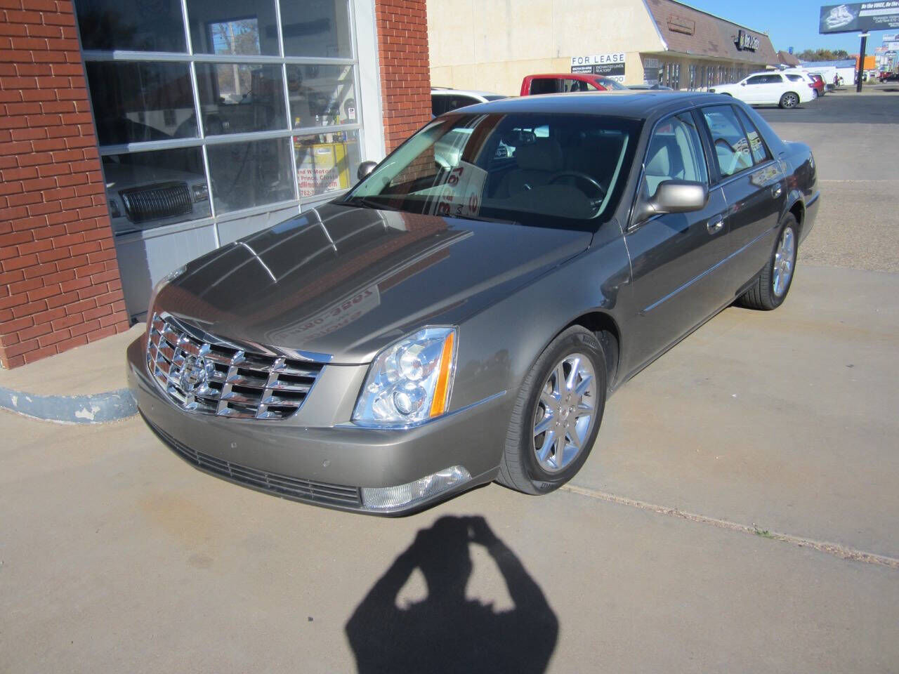 2010 CADILLAC DTS