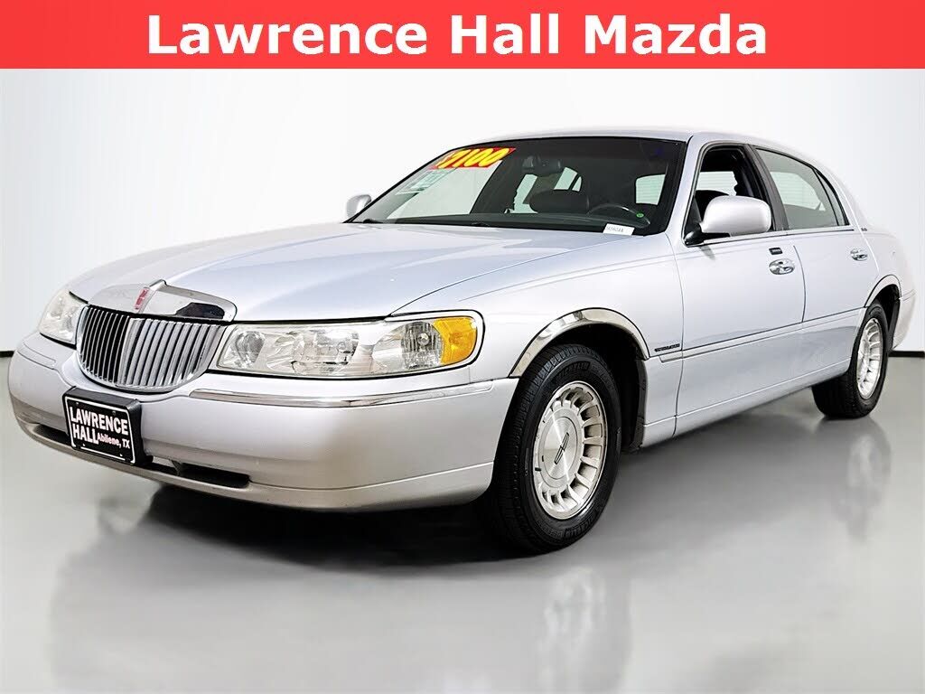 Lincoln Town Car