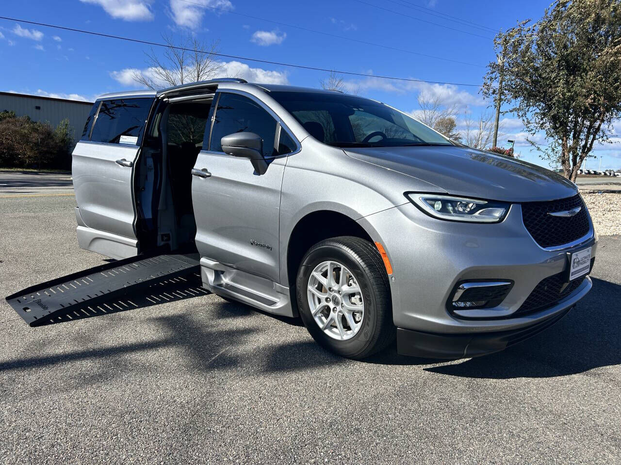 2021 CHRYSLER Pacifica