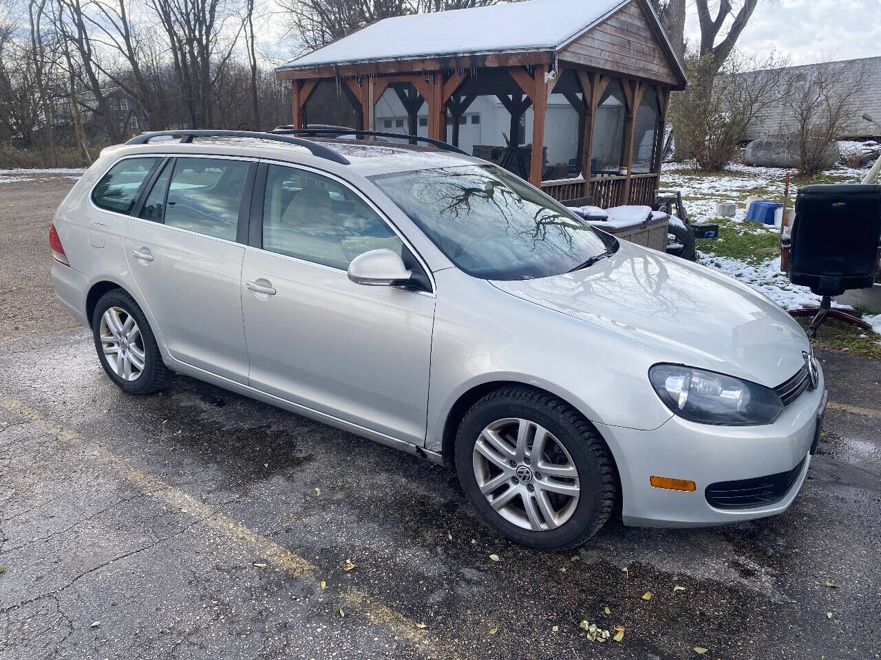 2011 VOLKSWAGEN Jetta Wagon