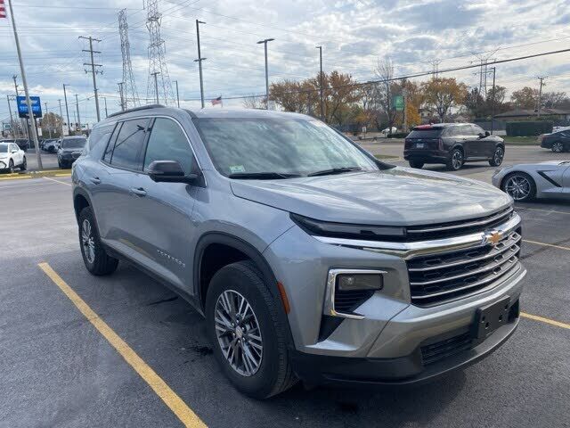 2024 CHEVROLET Traverse