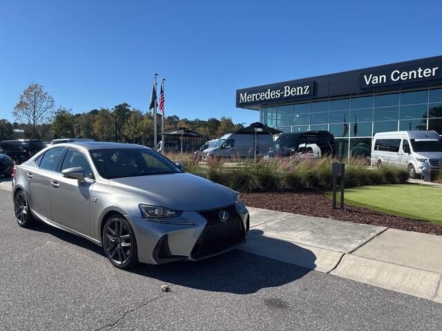 2017 LEXUS IS
