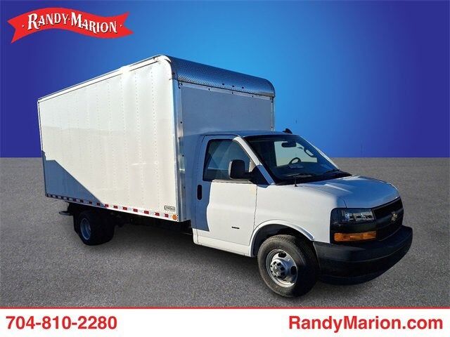 2023 CHEVROLET Express