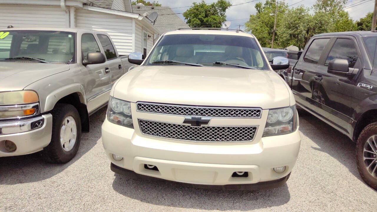 2013 CHEVROLET Suburban