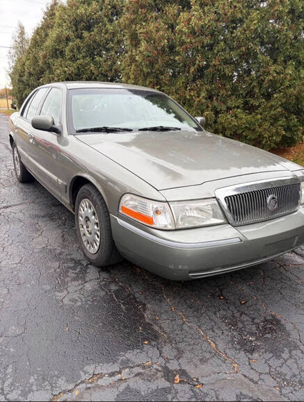 2004 MERCURY Grand Marquis