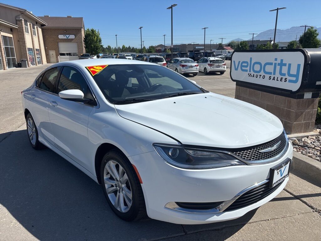 2016 CHRYSLER 200
