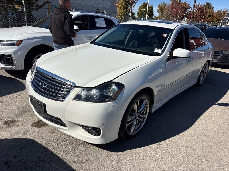Infiniti M35