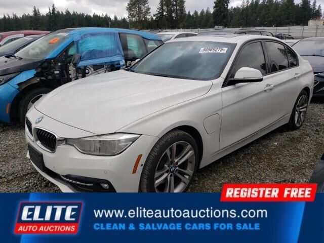 BMW 330e