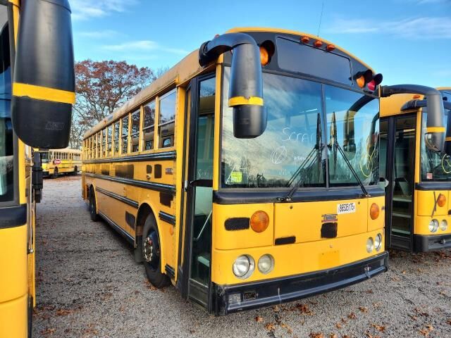 2012 THOMAS BUILT HDX