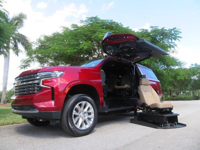 2023 CHEVROLET Suburban
