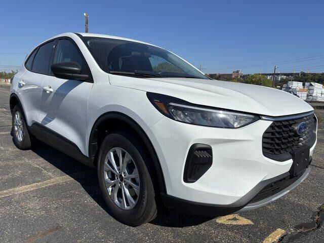 2026 FORD Escape