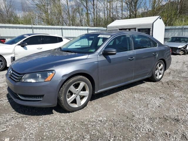 2014 VOLKSWAGEN Passat