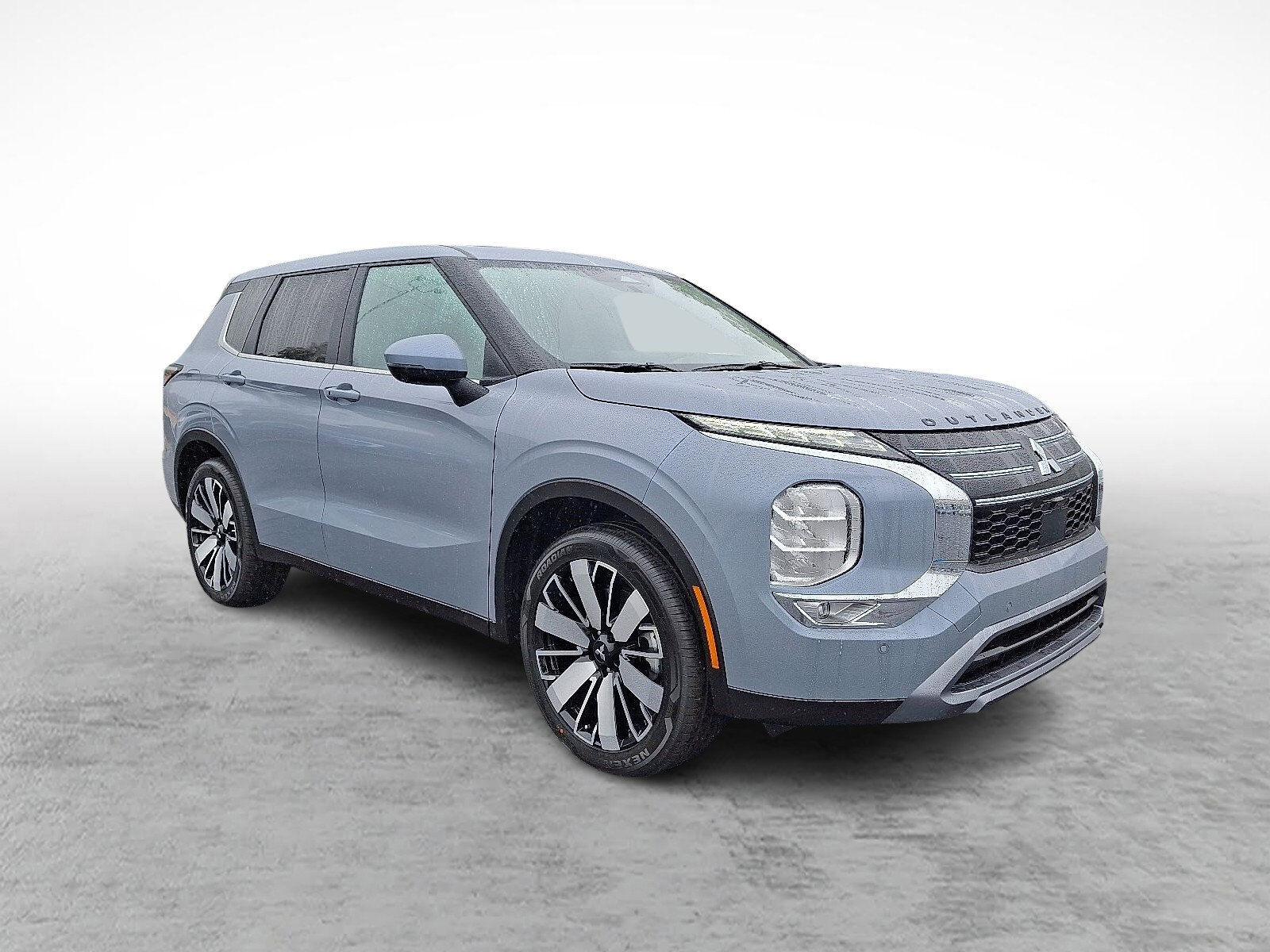 2025 MITSUBISHI Outlander