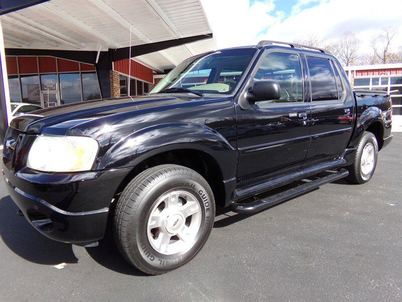 2004 FORD Explorer