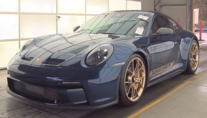 2022 PORSCHE 911