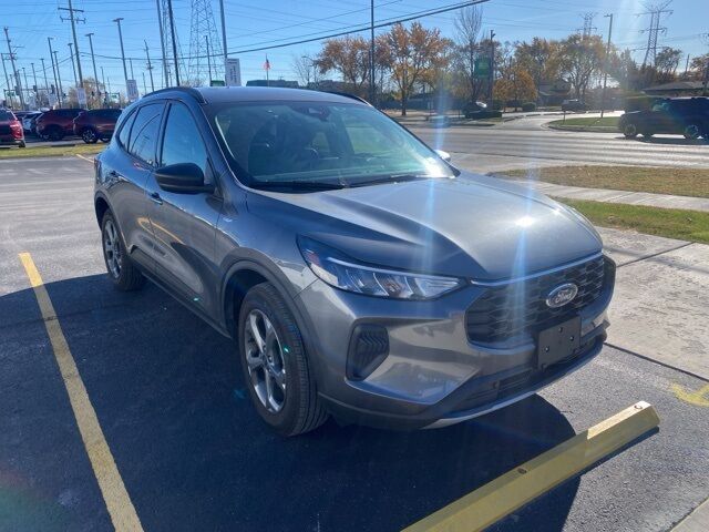 2025 FORD Escape