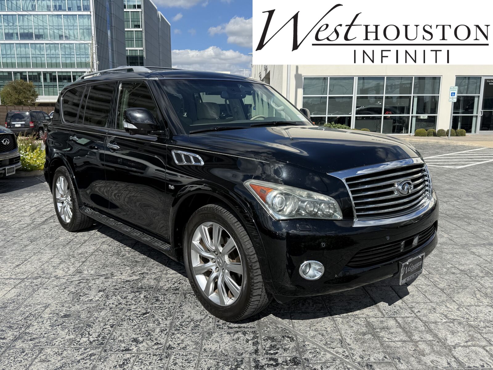 Infiniti QX80