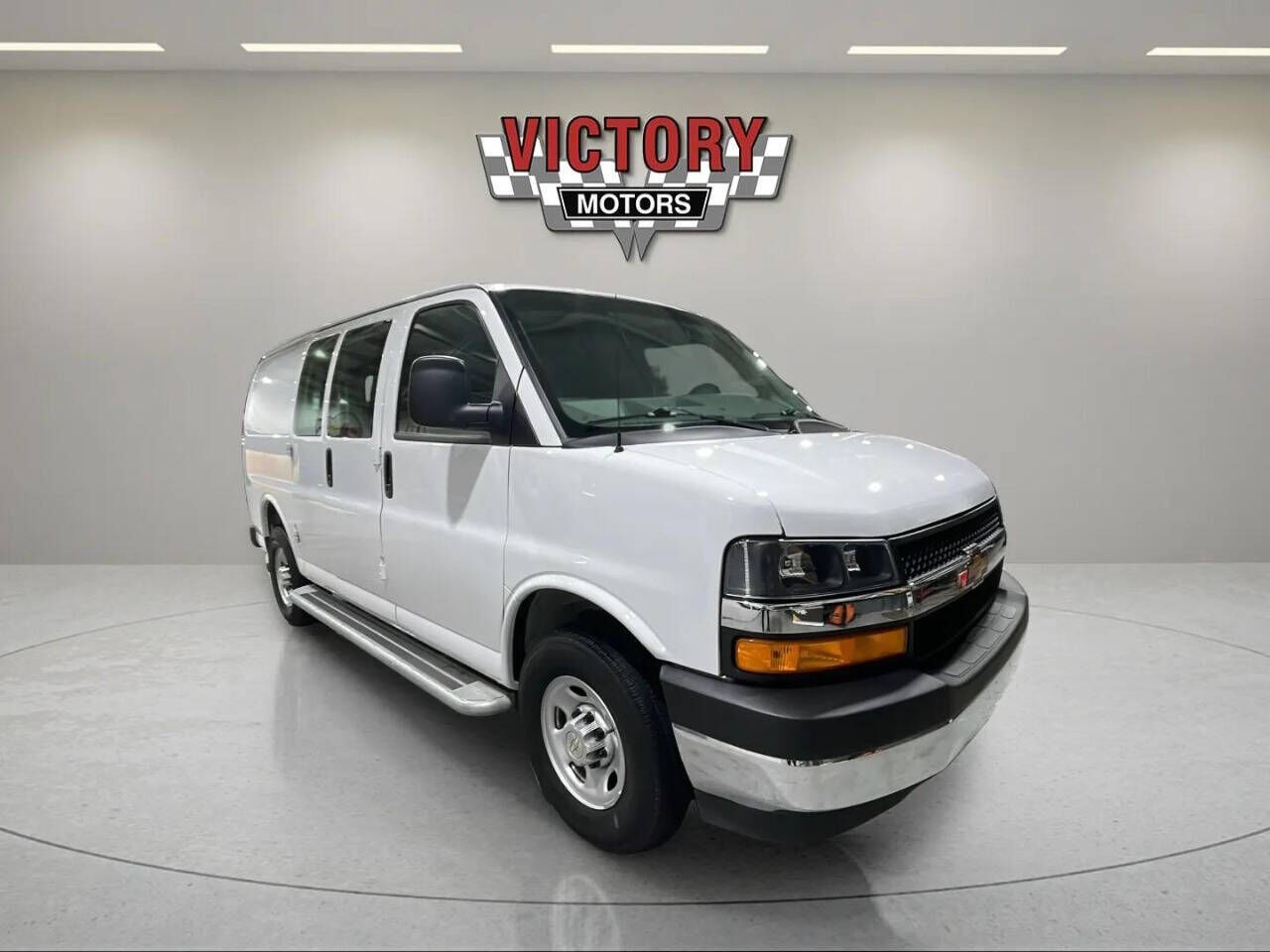 2024 CHEVROLET Express