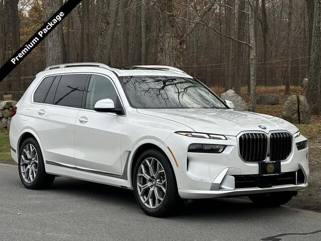 2023 BMW X7