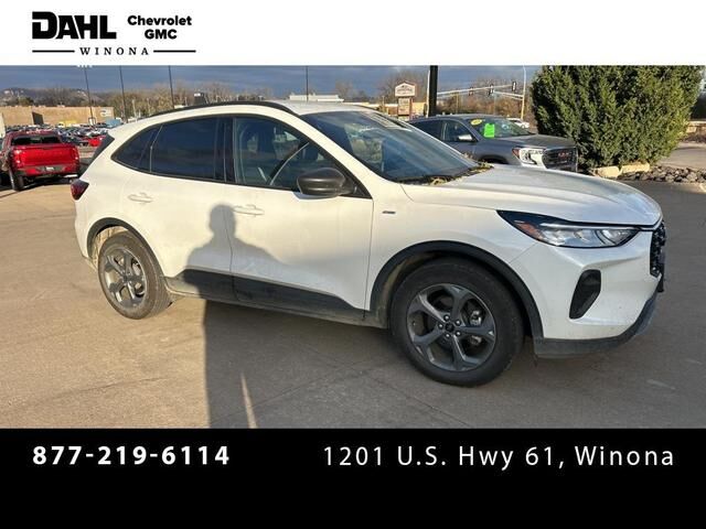 2025 FORD Escape
