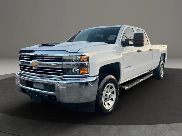 2018 CHEVROLET Silverado
