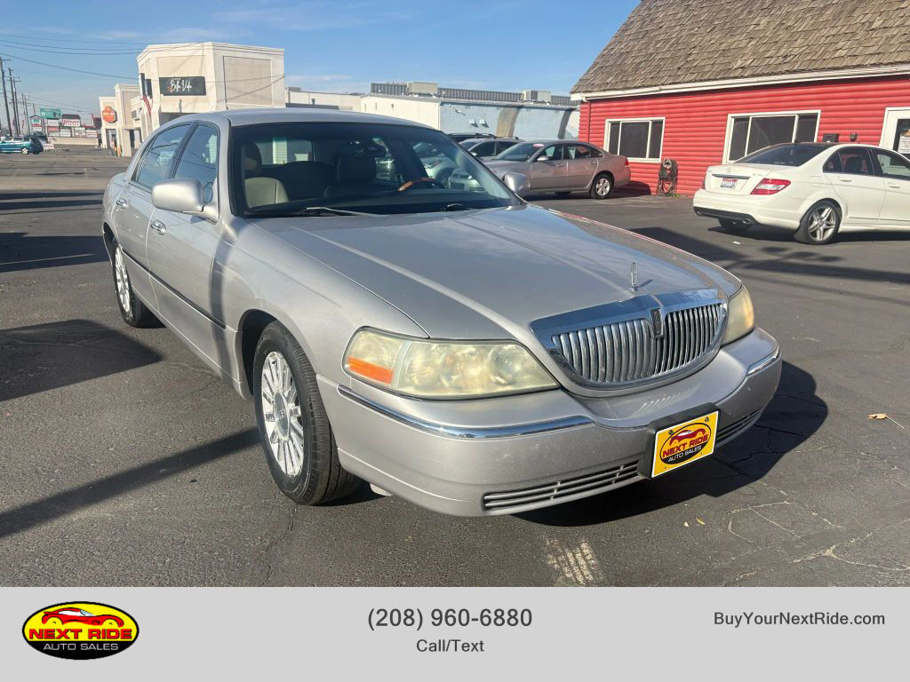 Lincoln Town Car
