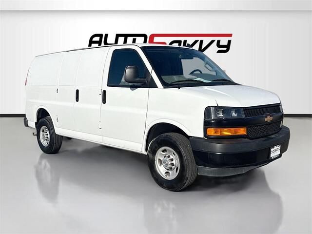 2024 CHEVROLET Express