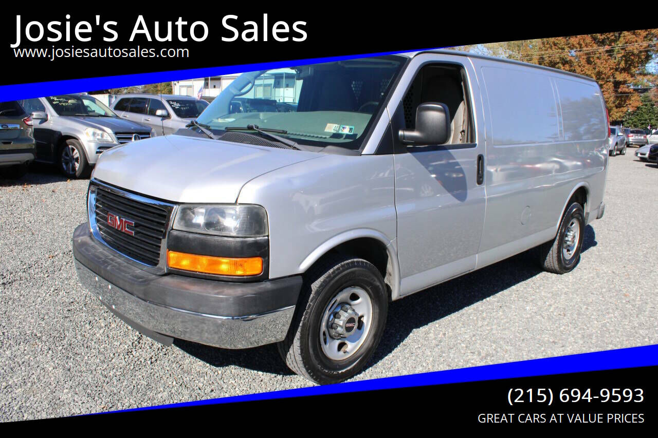 GMC Savana