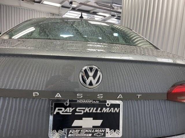 2022 VOLKSWAGEN Passat